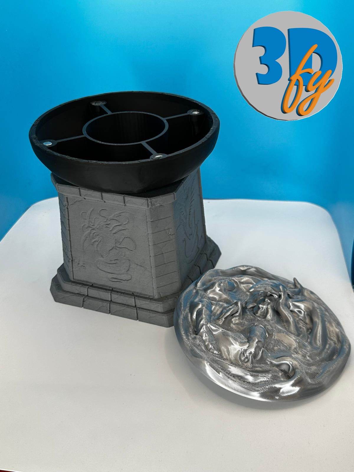 Sliver Thrumming Hivepool Deck Box • 100+ Double‑Sleeved Card Storage + Top Dice Compartment • Biomechanical Commander Deck Box