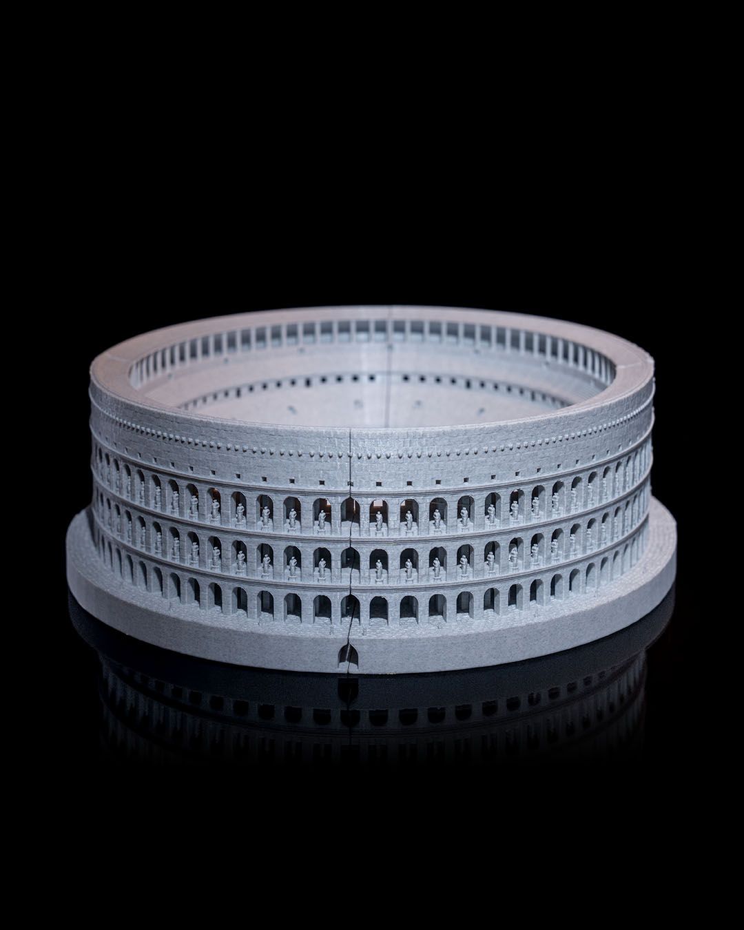 The Colosseum – Large‑Scale 3D Printed Architectural Model (3 sizes)